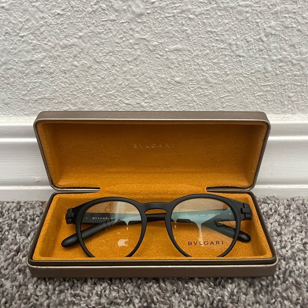 Authentic Bvlgari Black Sunglasses w/Case